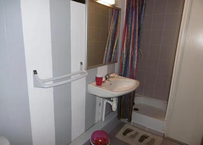 T2 Mezzanine Renove A Port - Plage/port A Pied, Parking Prive, Animaux Bienvenus - Fr-1-798-26 Apartment
